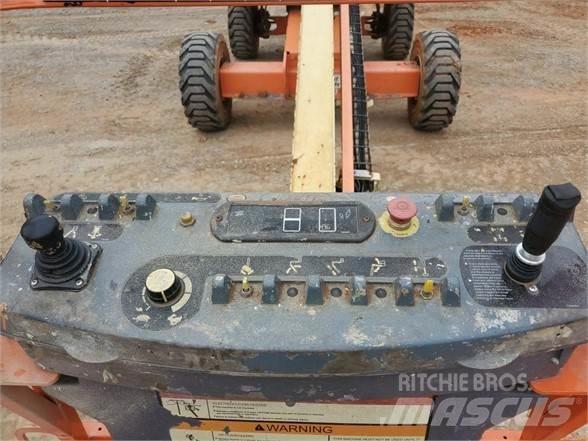 JLG 400S Teleskooppipuominostimet
