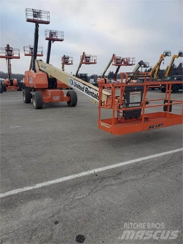 JLG 800S Teleskooppipuominostimet