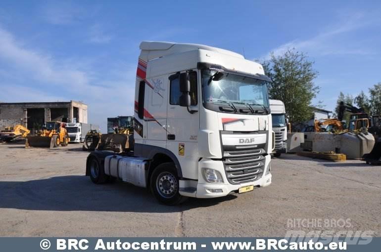 DAF XF Vetopöytäautot