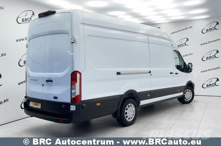 Ford Transit Jakeluautot