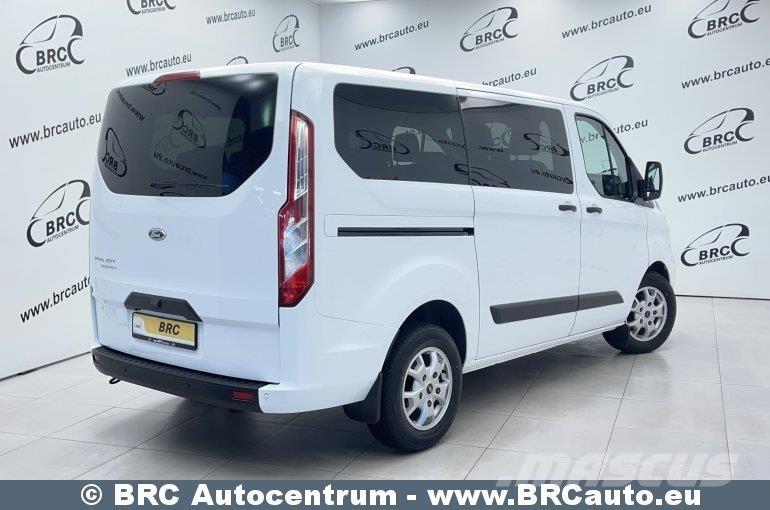 Ford Transit Custom Minibussit