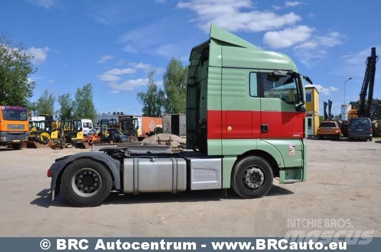 MAN TGX Vetopöytäautot