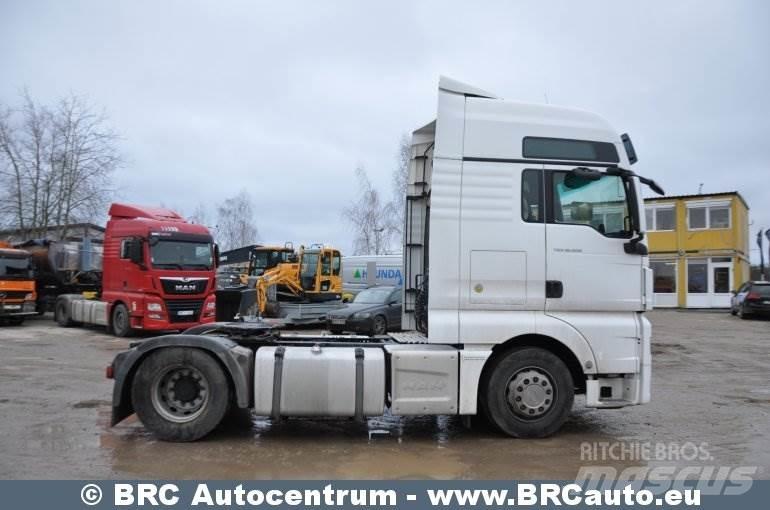 MAN TGX Vetopöytäautot