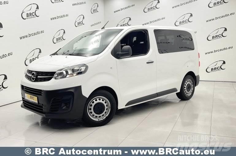 Opel Vivaro Minibussit