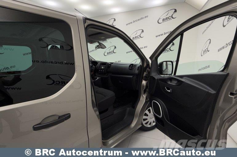 Renault Trafic Minibussit