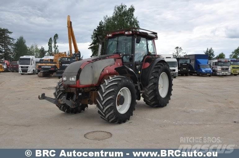 Valtra T190 Traktorit
