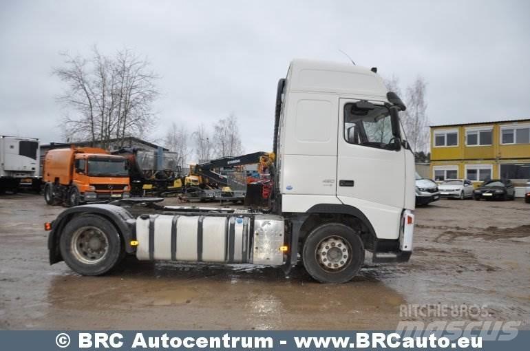 Volvo FH Vetopöytäautot