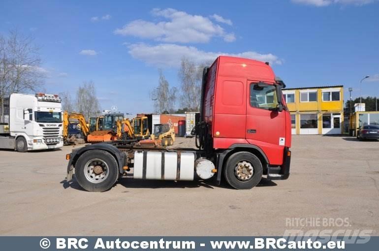 Volvo FH12 Vetopöytäautot