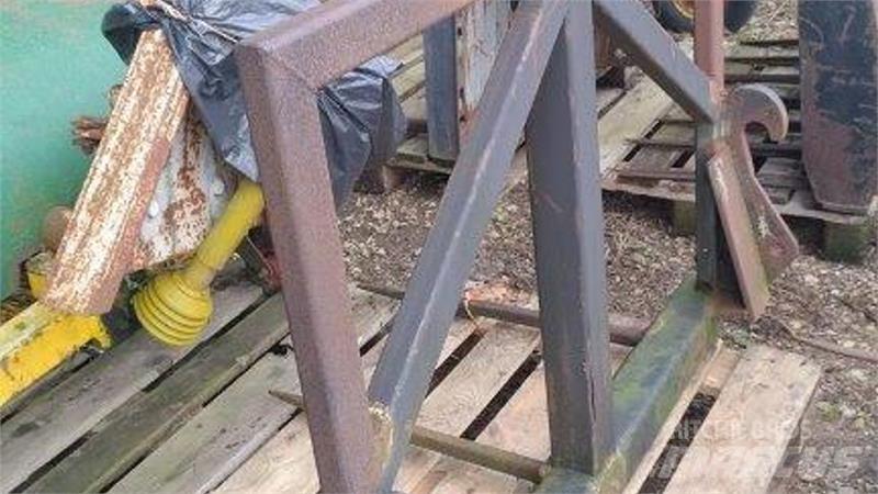  Ålø Etukuormaimen varusteet
