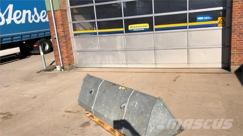 Fliegl  Etukuormaimet ja kaivuulaitteet