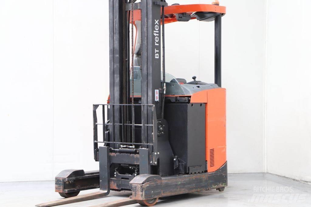 BT RRE160 Työntömastotrukit
