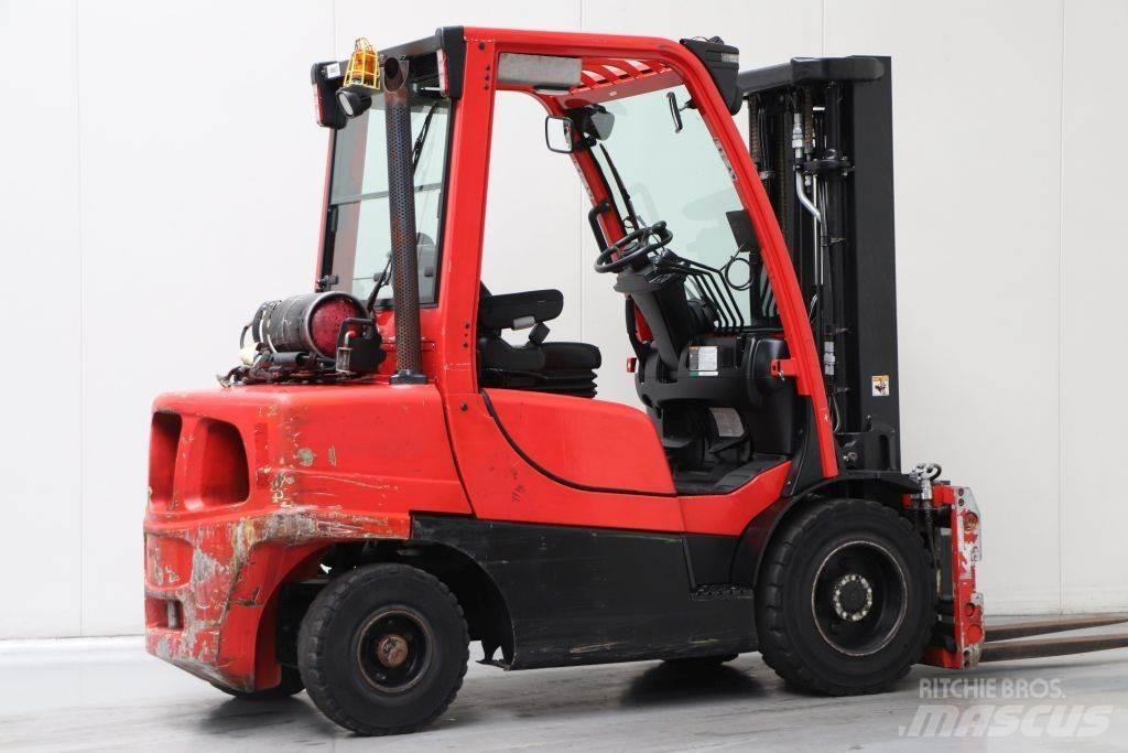 Hyster H3.5FT Nestekaasutrukit
