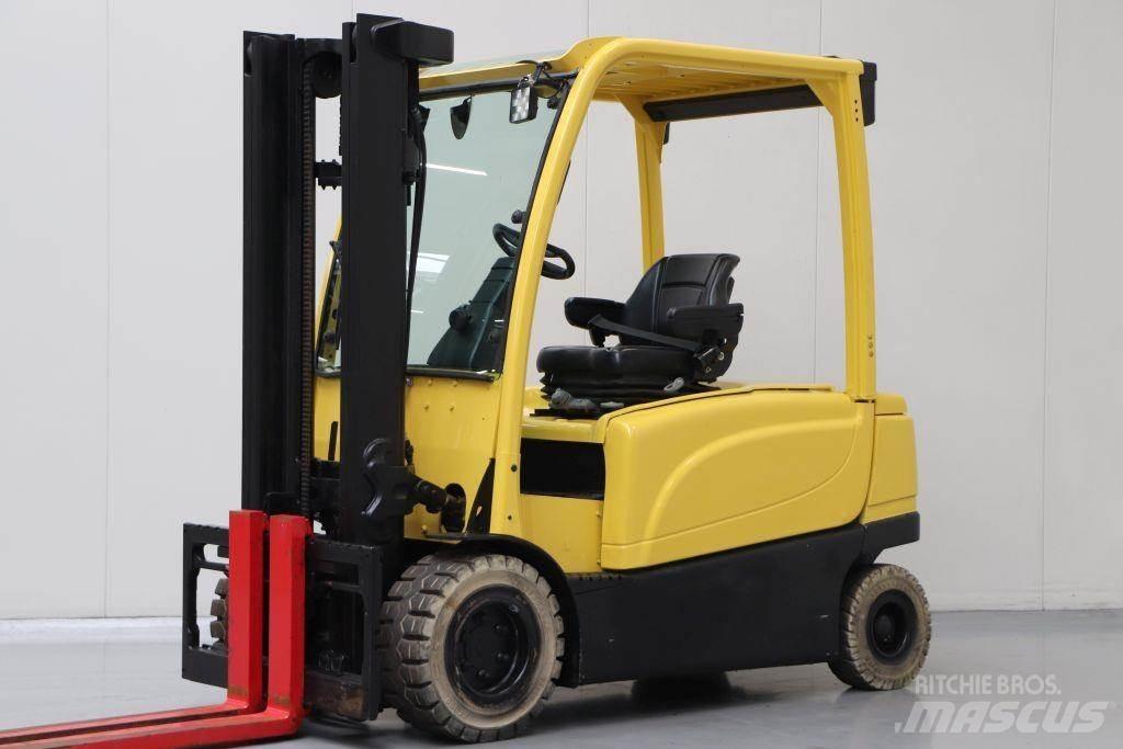 Hyster J3.0XN Sähkötrukit