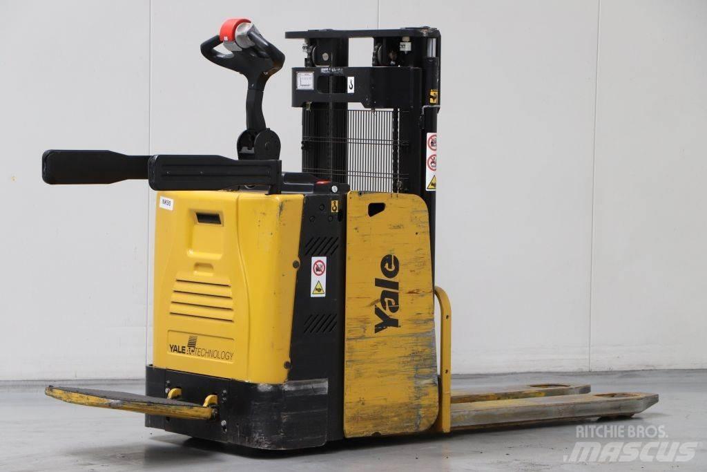 Hyster MP20XD Käyden ajettavat pinoamistrukit