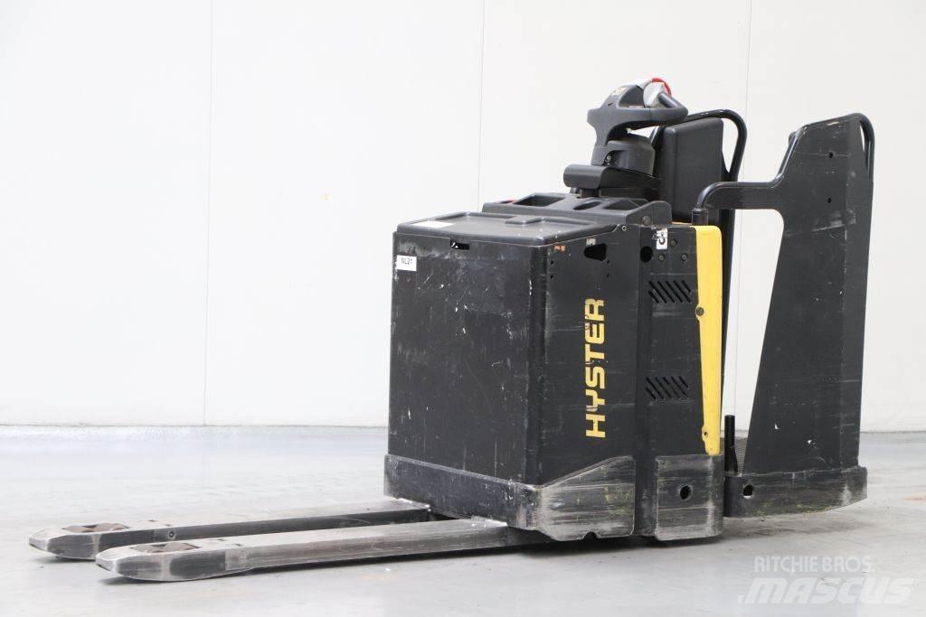 Hyster P2.0S Lavansiirtotrukit