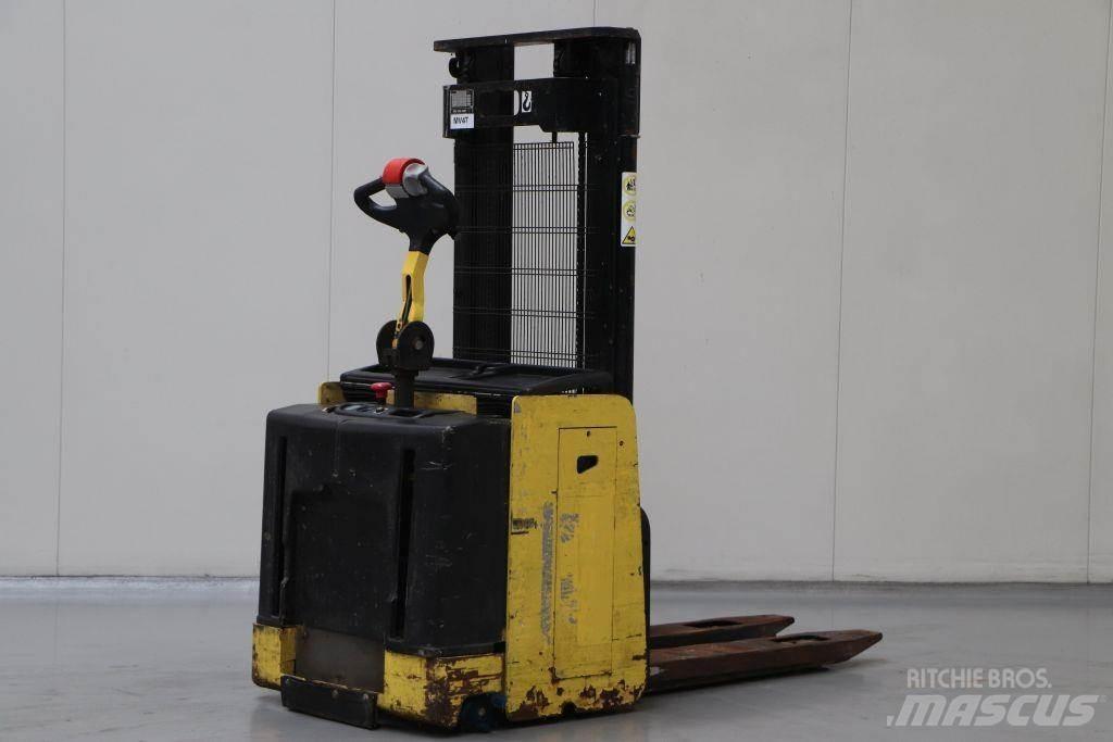 Hyster S1.2S-30 IL Käyden ajettavat pinoamistrukit
