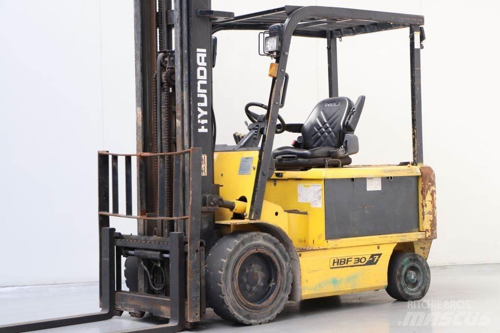 Hyundai HBF30-7 Sähkötrukit