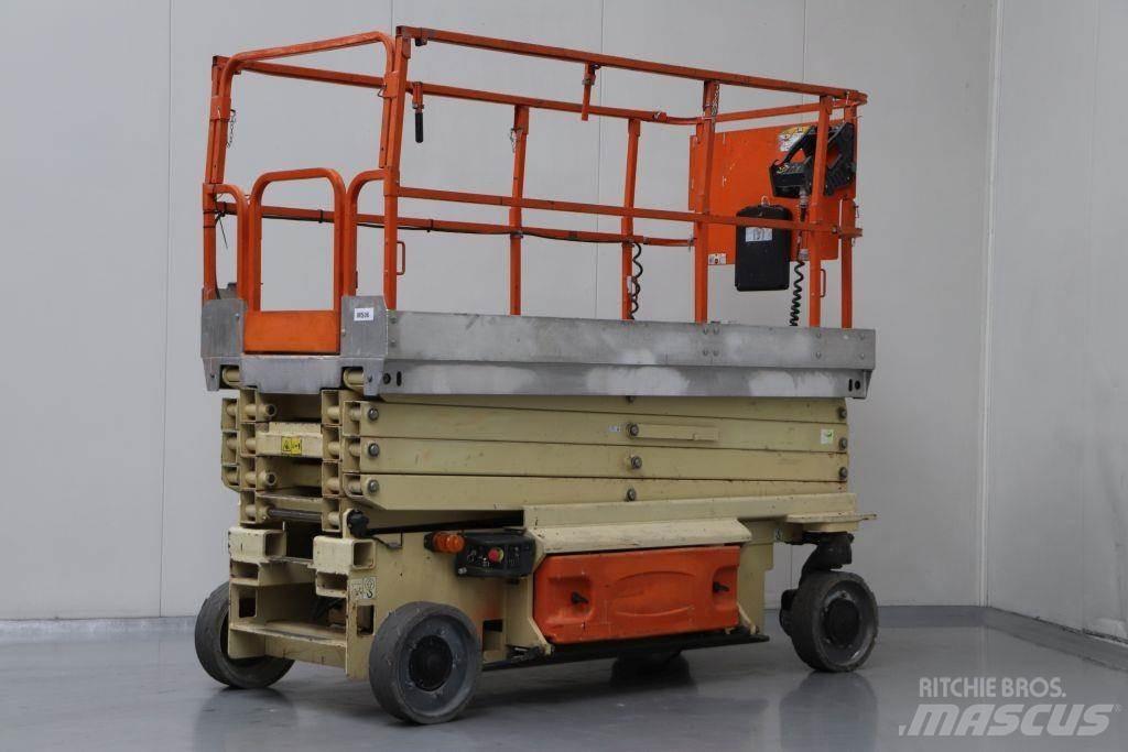 JLG 3246 ES Saksilavat