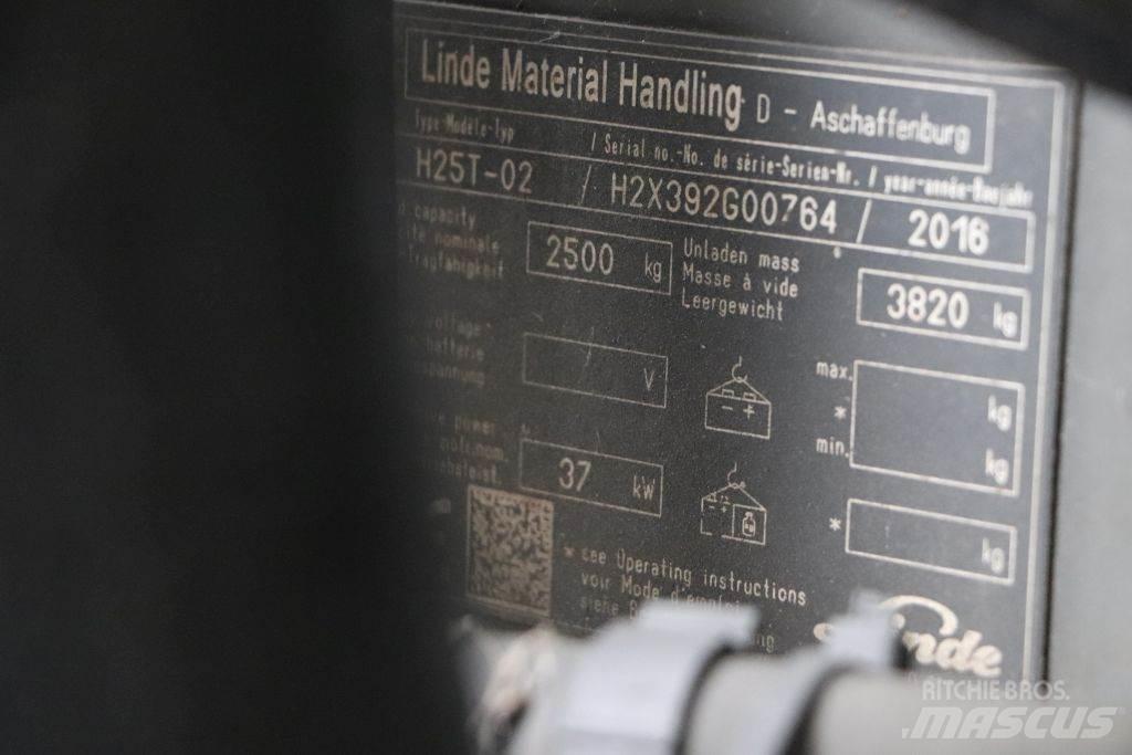 Linde H25T-02 Nestekaasutrukit