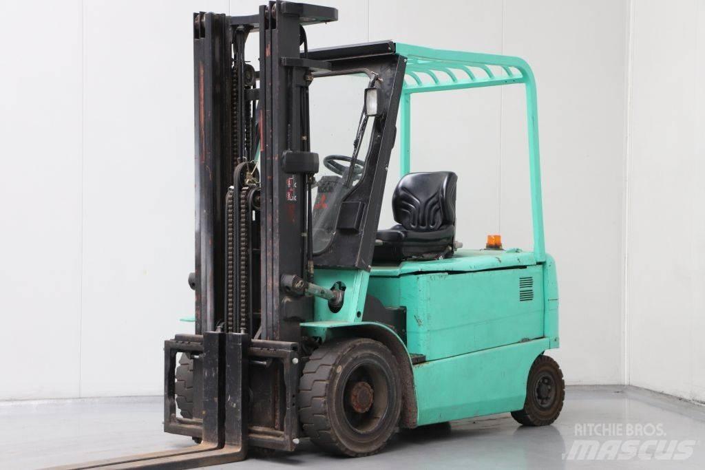 Mitsubishi FB30K Sähkötrukit