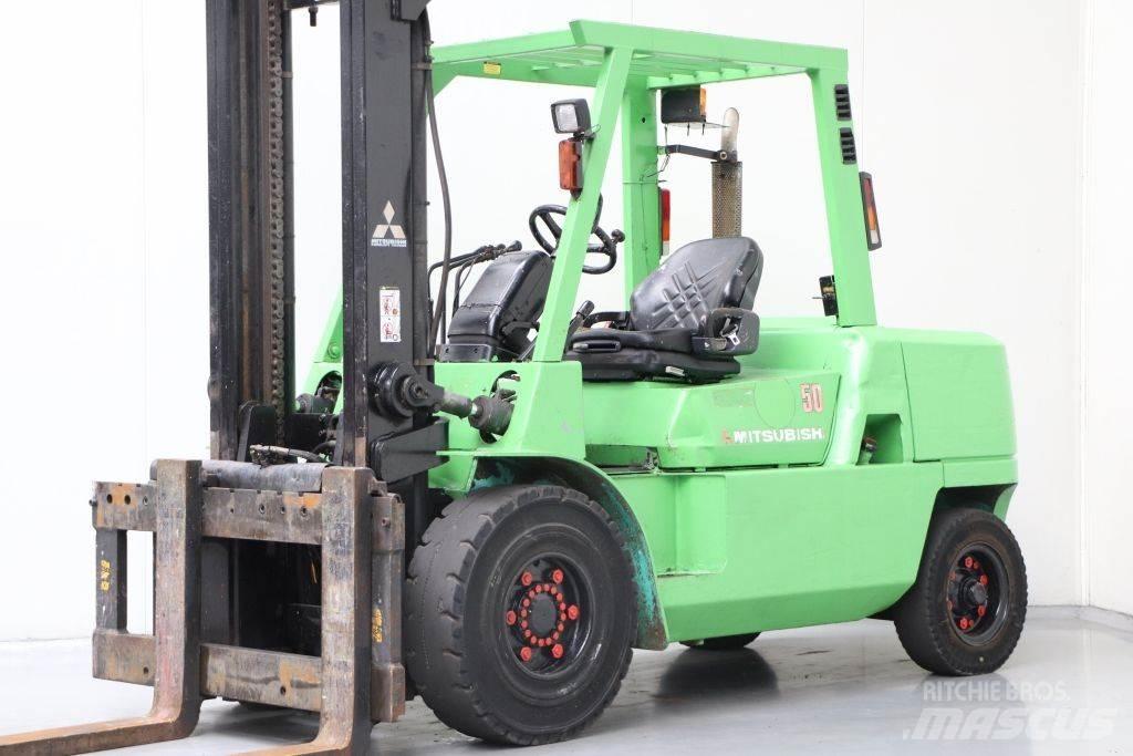 Mitsubishi FD50K Dieseltrukit
