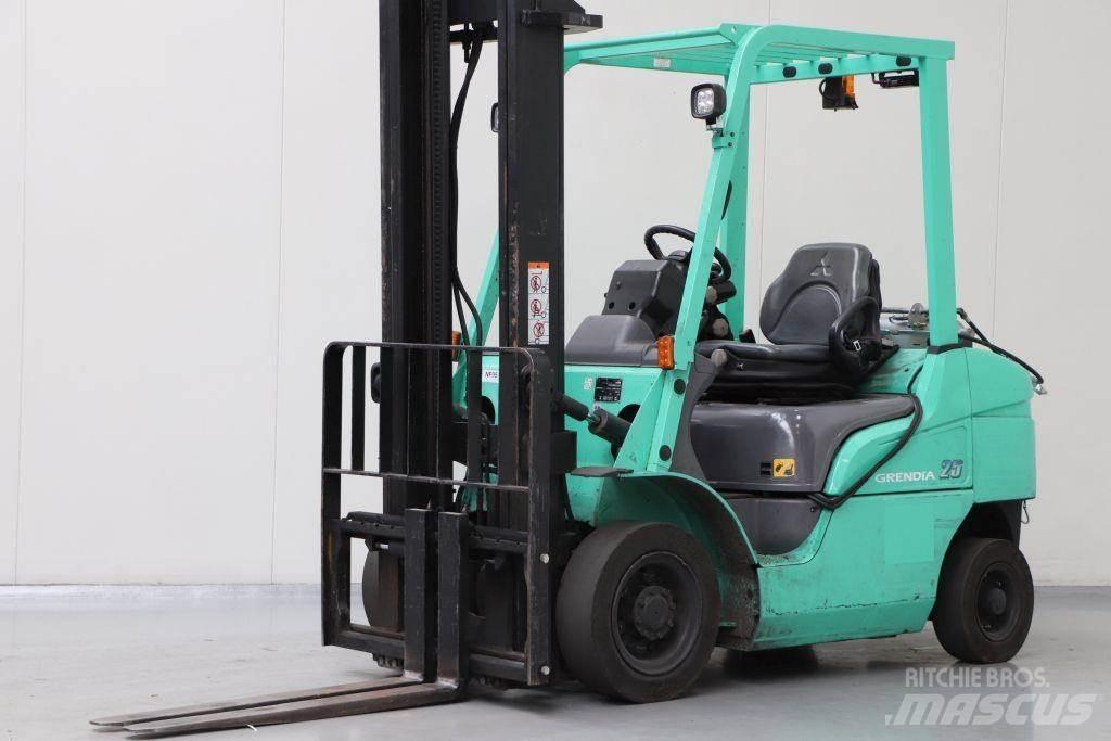Mitsubishi FG25NT Nestekaasutrukit