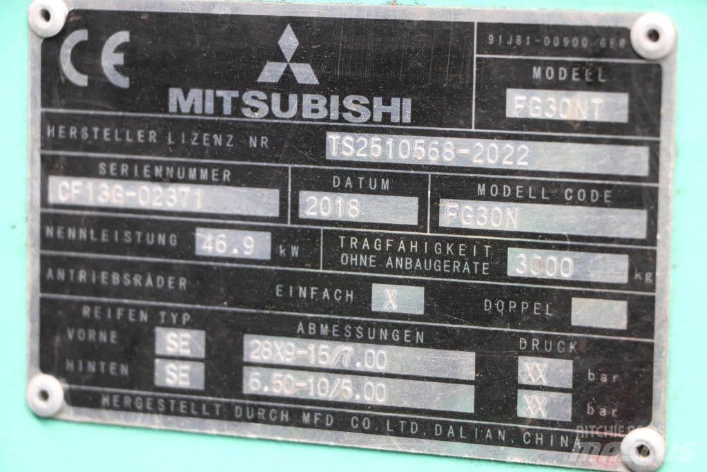 Mitsubishi FG30NT Nestekaasutrukit