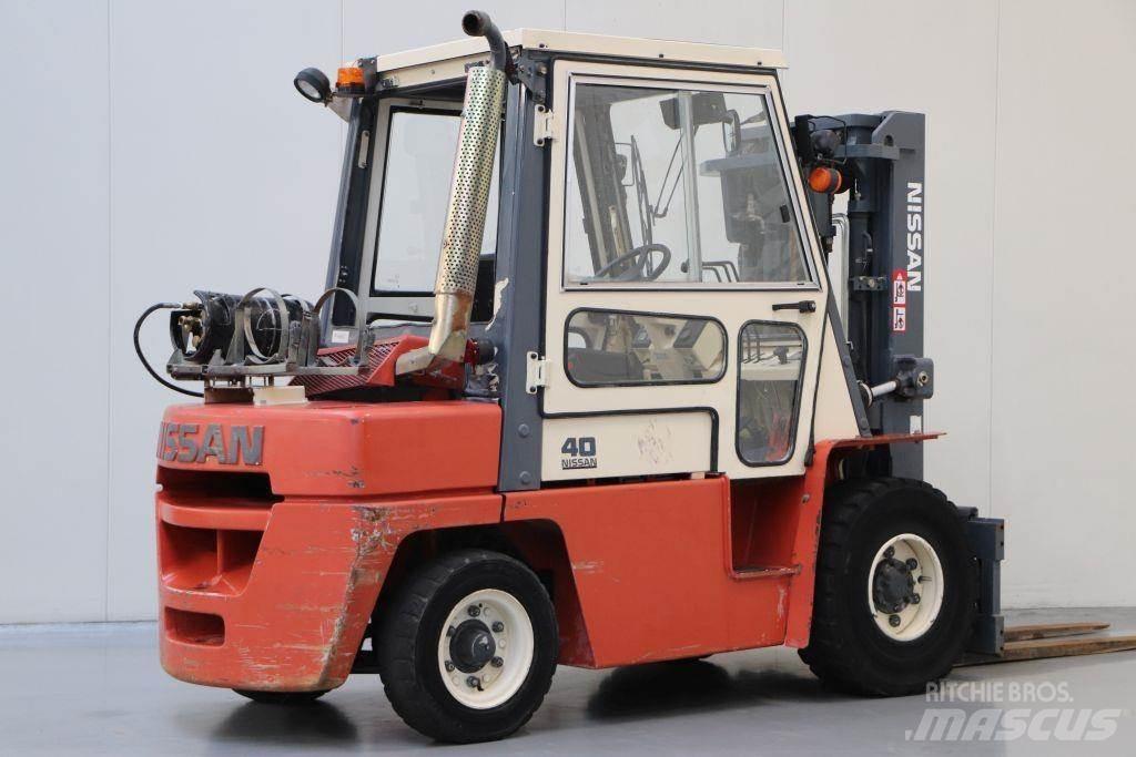Nissan BF03A35U Nestekaasutrukit