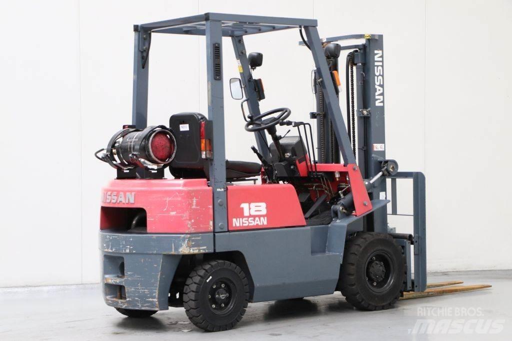 Nissan J01A18 Nestekaasutrukit