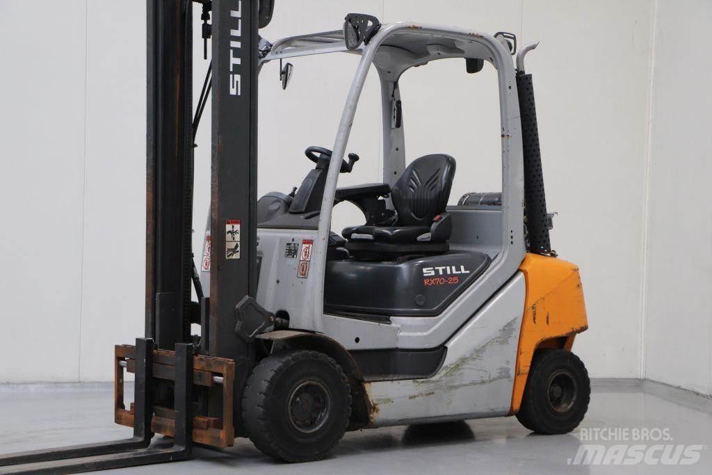 Still RX70-25T Nestekaasutrukit