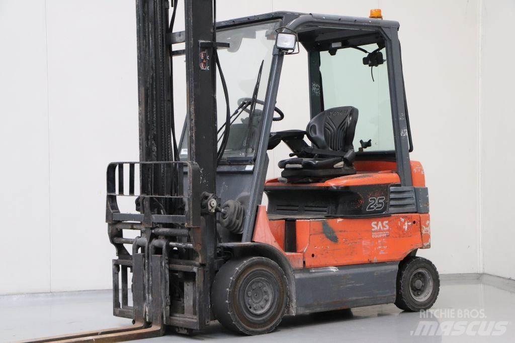 Toyota 7FBMF25 Sähkötrukit