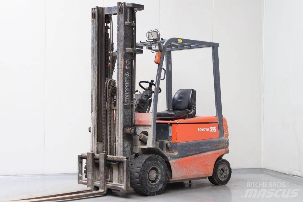 Toyota FBMF25 Sähkötrukit