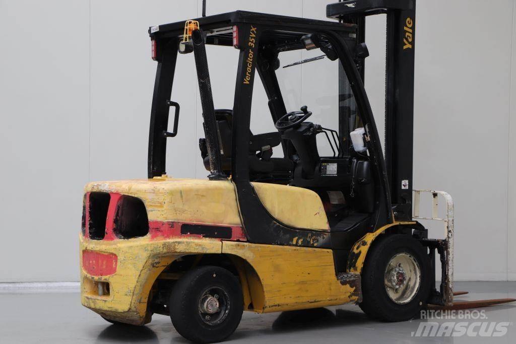 Yale GDP35VX Dieseltrukit