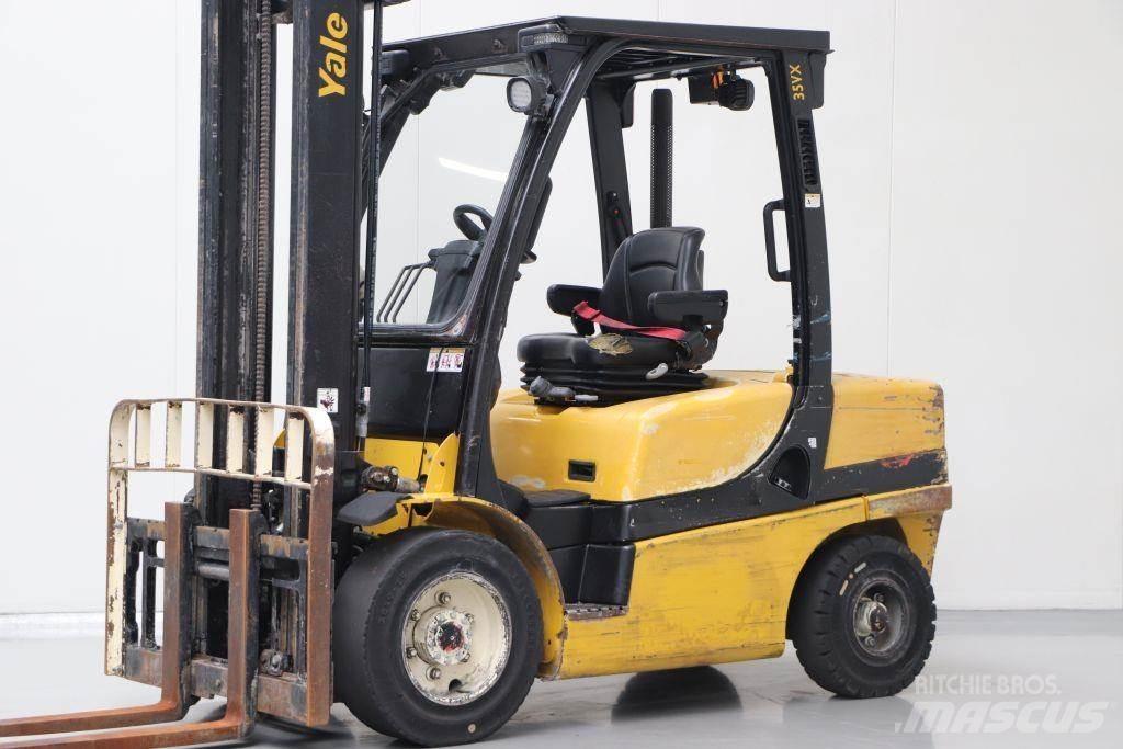 Yale GDP35VX Dieseltrukit