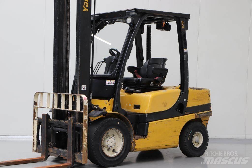 Yale GDP35VX Dieseltrukit