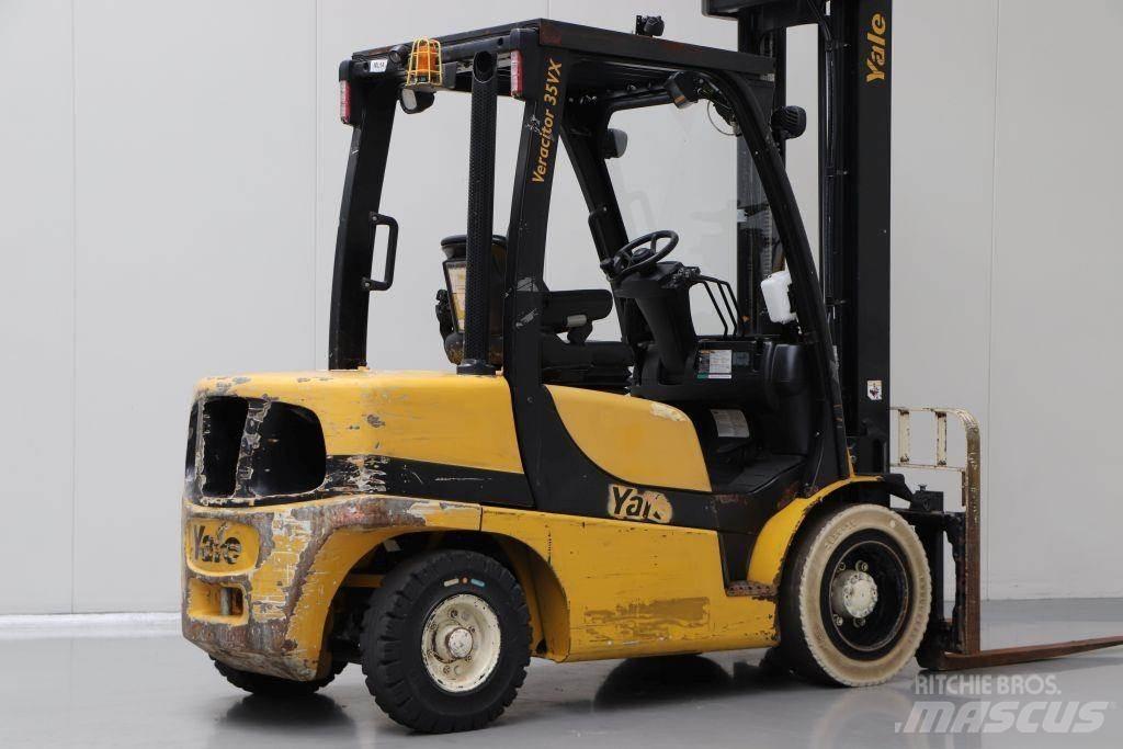 Yale GDP35VX Dieseltrukit