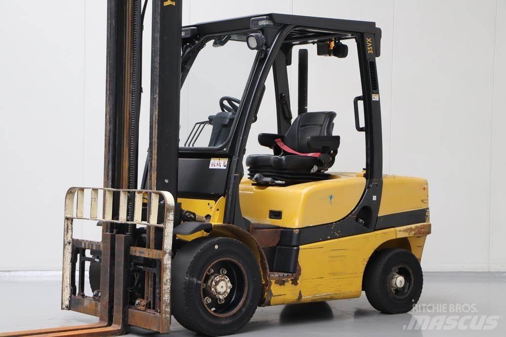 Yale GDP35VX Dieseltrukit