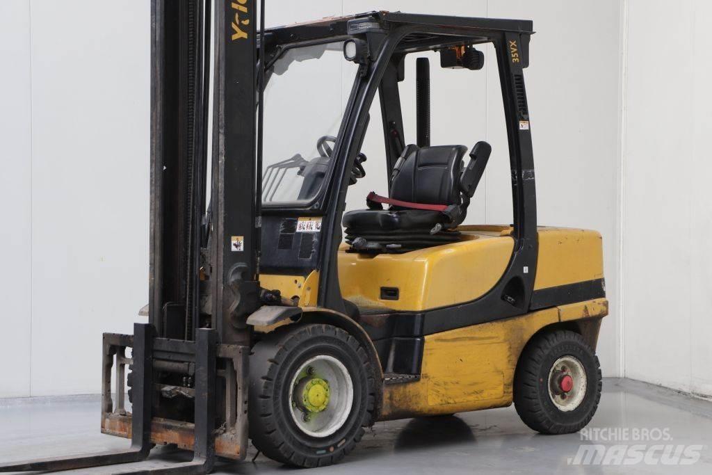 Yale GDP35VX Dieseltrukit