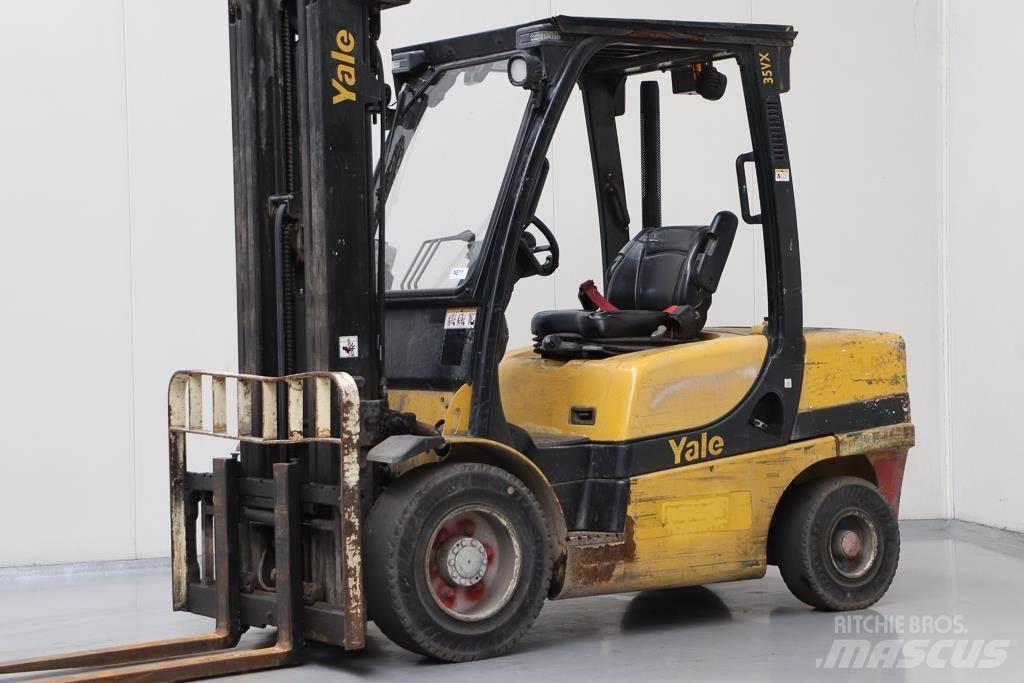 Yale GDP35VX Dieseltrukit