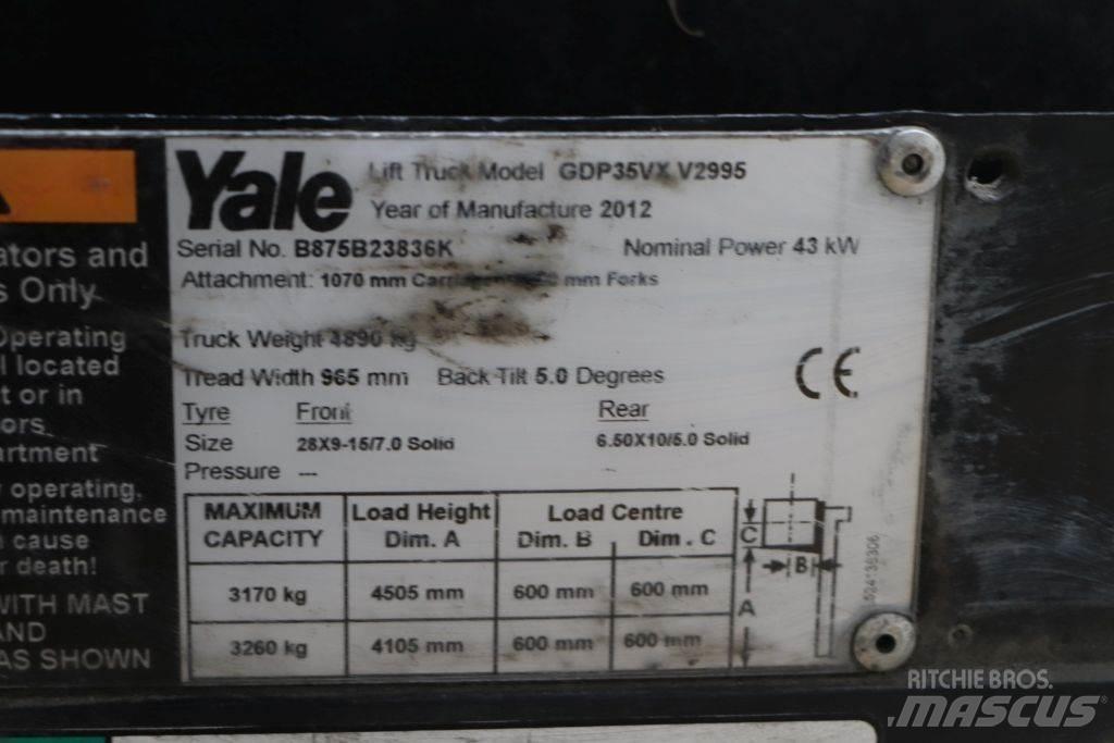 Yale GDP35VX Dieseltrukit