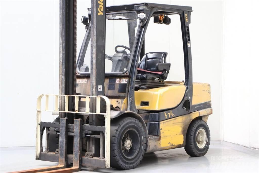 Yale GDP35VX Dieseltrukit