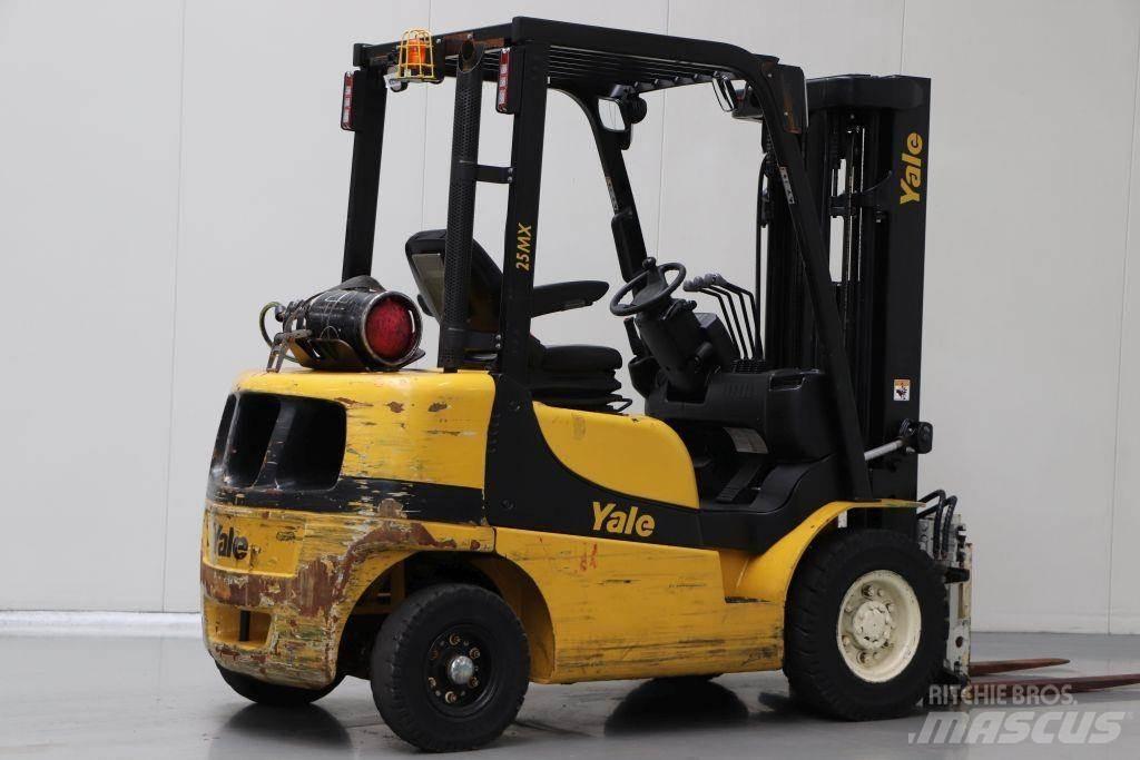 Yale GLP25MX Nestekaasutrukit