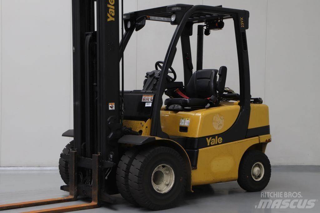 Yale GLP25VX Nestekaasutrukit