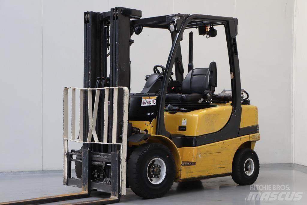 Yale GLP25VX Nestekaasutrukit