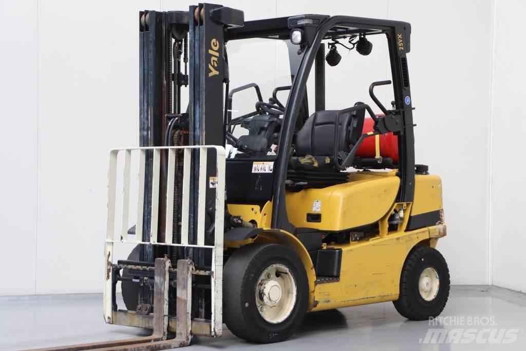 Yale GLP25VX Nestekaasutrukit