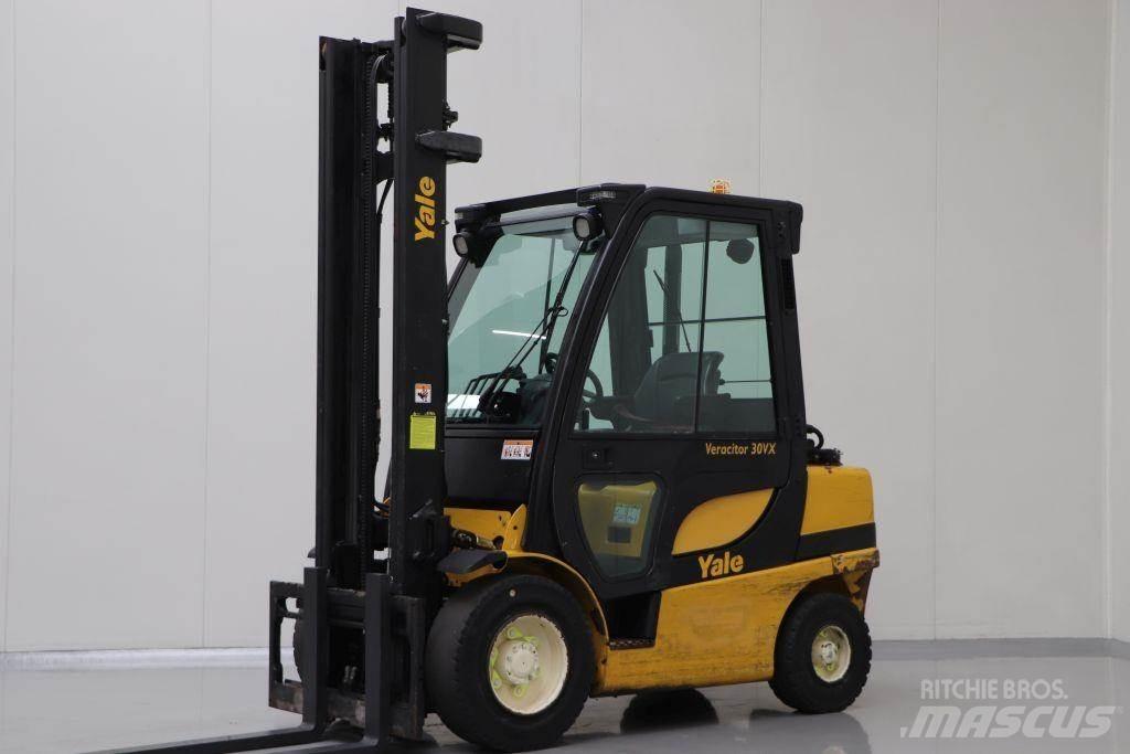 Yale GLP30VX Nestekaasutrukit