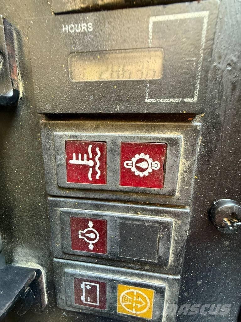 JCB 1 CX Kaivurikuormaajat