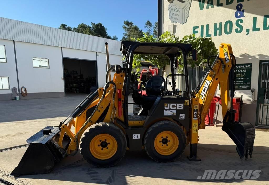 JCB 1 CX Kaivurikuormaajat