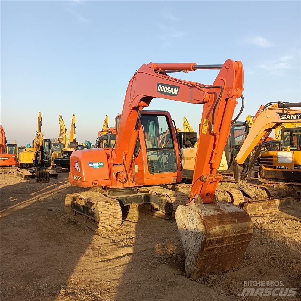 Doosan DH 70 Telakaivukoneet
