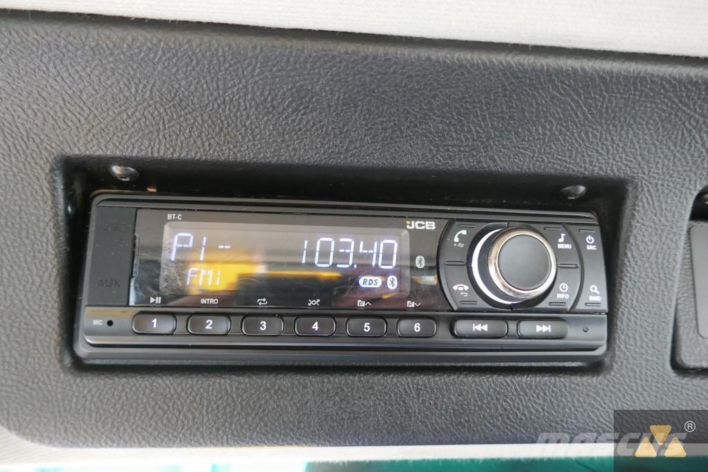 JCB 4CX PRO Kaivurikuormaajat